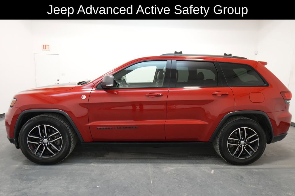 Used 2018 Jeep Grand Cherokee Trailhawk w/ Trailhawk Luxury Group image 4
