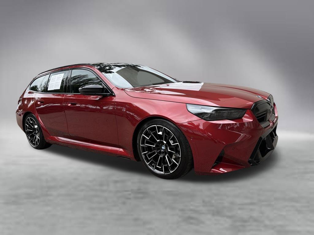 Used 2025 BMW M5 Touring AWD/4WD image 2
