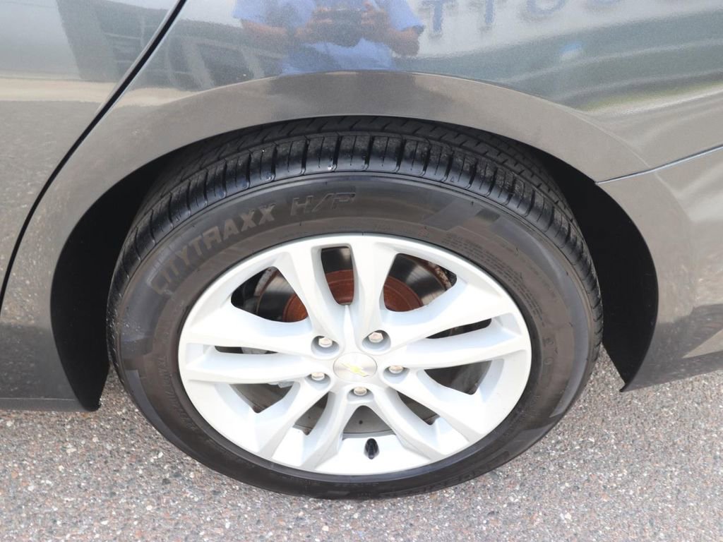 Used 2016 Chevrolet Malibu LT w/ Leather Package image 15