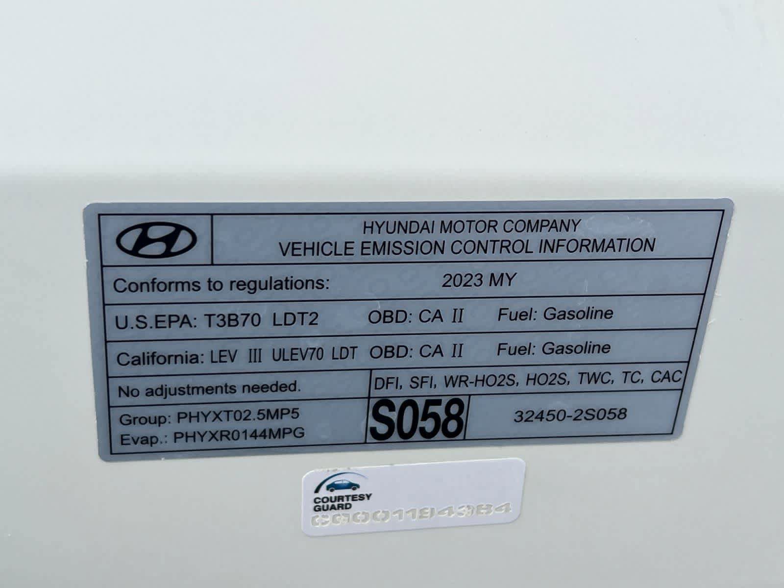 Certified 2023 Hyundai Santa Fe Limited w/ Winter Weather Package AWD/4WD image 30