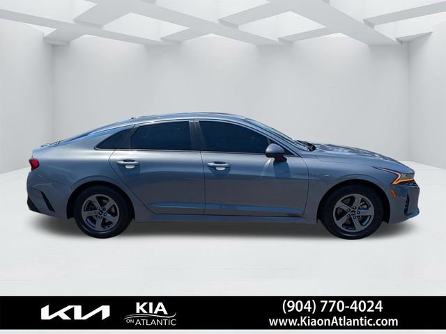 Used 2022 Kia K5 LXS FWD image 2