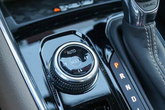 New 2026 GMC Canyon Denali image 19