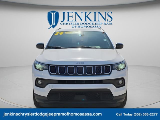 Certified 2024 Jeep Compass Latitude image 10