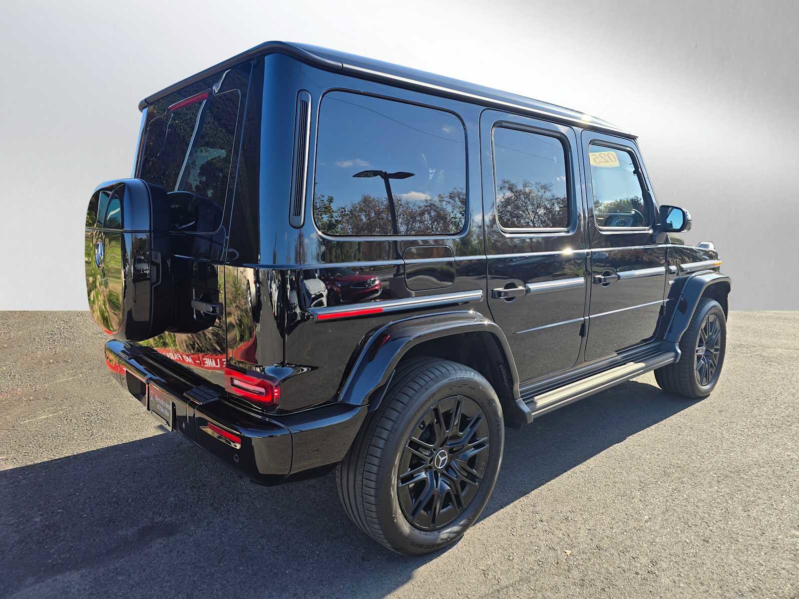 Used 2025 Mercedes-Benz G 580 w/ EQ Technology image 3