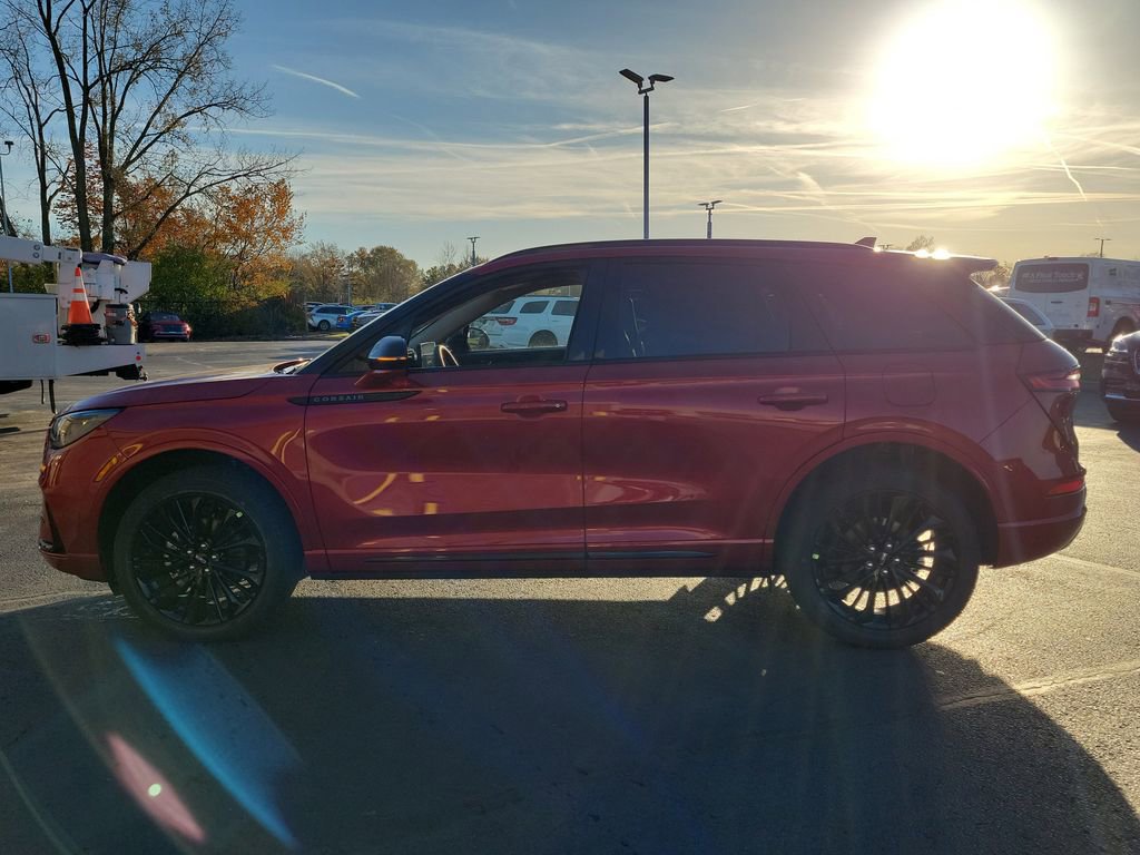 New 2026 Lincoln Corsair Premiere image 7