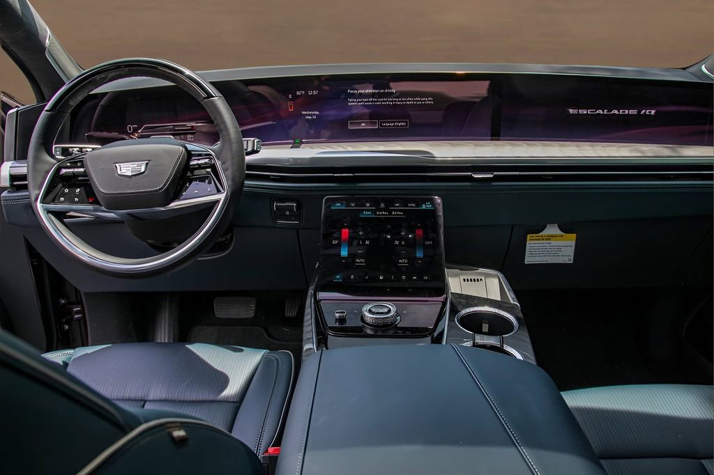 New 2025 Cadillac Escalade IQ Sport 2 image 15