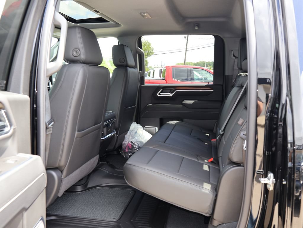 New 2026 GMC Sierra 2500 Denali w/ Denali Reserve Package AWD/4WD image 12
