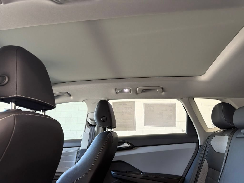 Certified 2024 Volkswagen Taos SEL AWD/4WD image 29