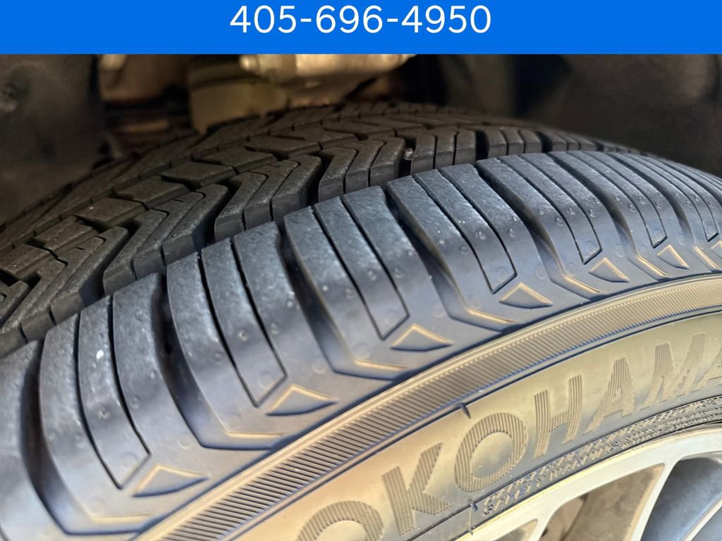 Used 2018 Porsche Macan AWD/4WD image 41