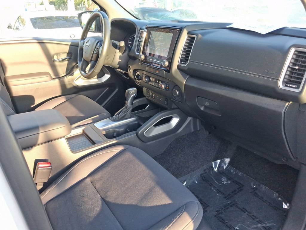 Used 2024 Nissan Frontier SV w/ Hardbody Edition AWD/4WD image 29