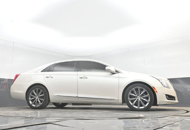 Used 2013 Cadillac XTS FWD image 33
