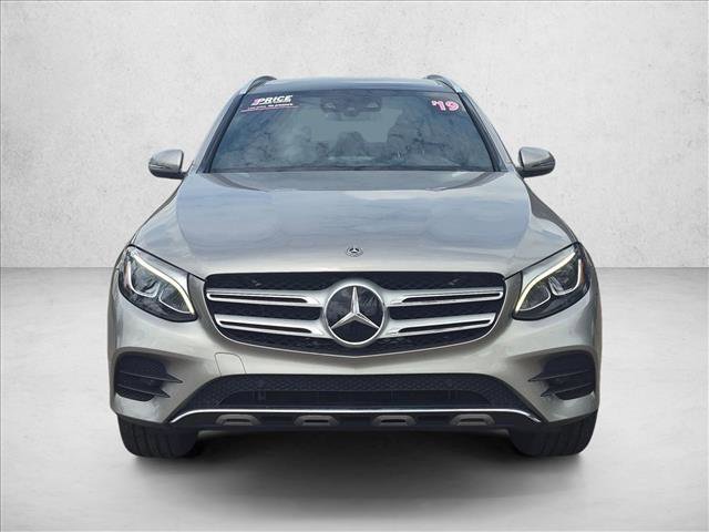 Used 2019 Mercedes-Benz GLC 300 4MATIC image 2