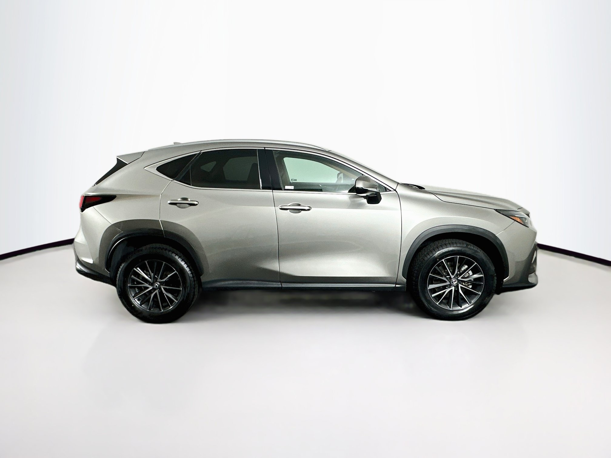 Used 2024 Lexus NX 250 FWD image 10