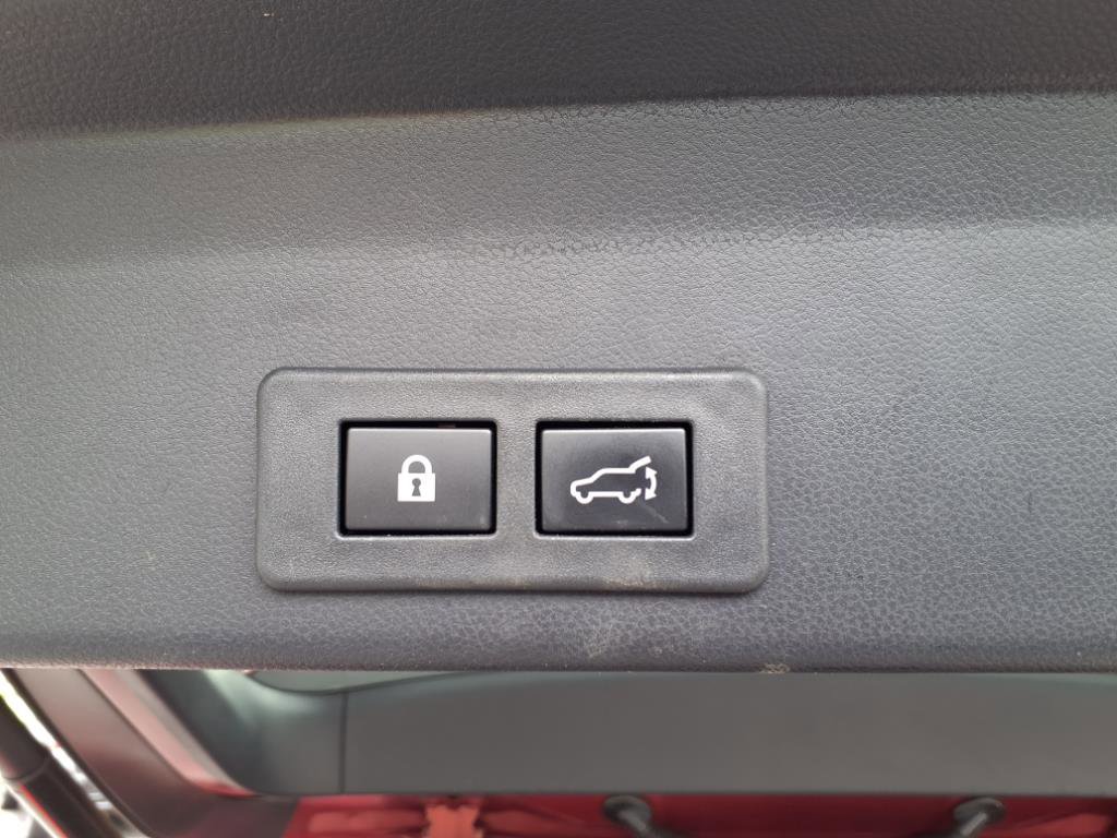 Used 2023 Subaru Ascent Limited w/ Technology Package image 14