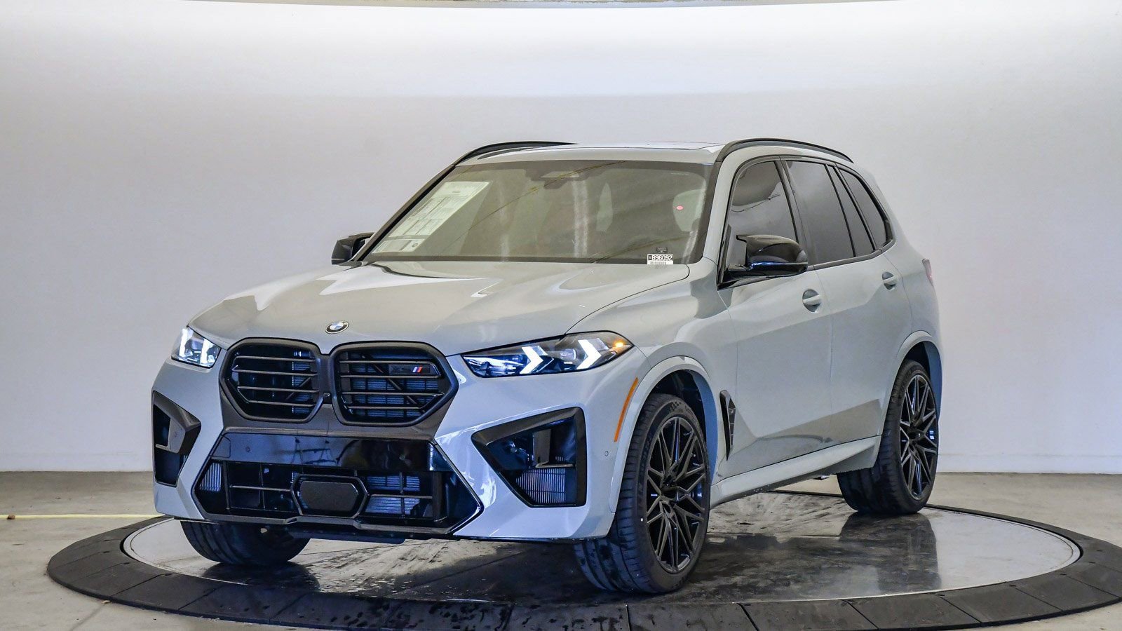 New 2026 BMW X5 M Competition w/ Executive Package image 1