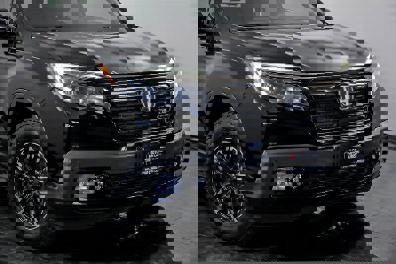 Used 2017 Honda Ridgeline Black Edition image 2