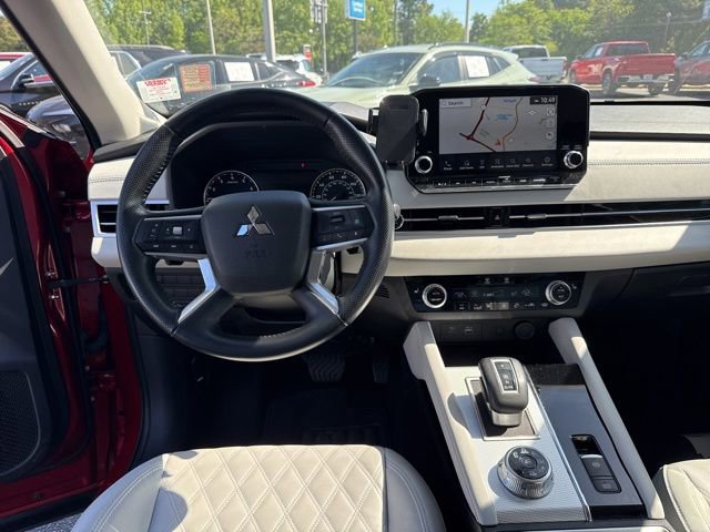 Used 2022 Mitsubishi Outlander SEL image 15