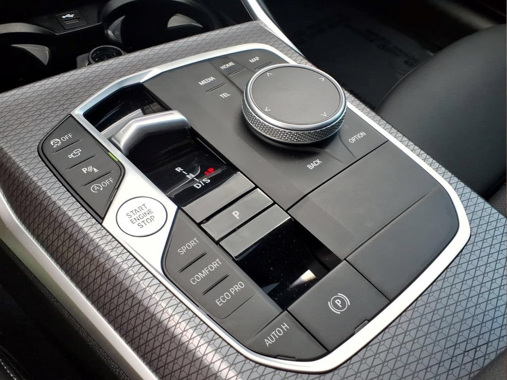 Used 2025 BMW 330i Sedan RWD image 10