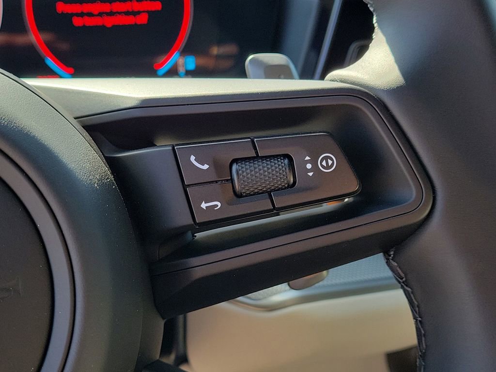 New 2026 Porsche Cayenne image 36