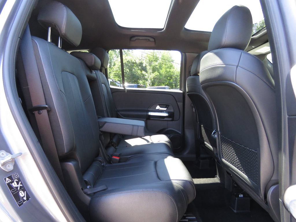 Used 2021 Mercedes-Benz GLB 250 4MATIC image 16