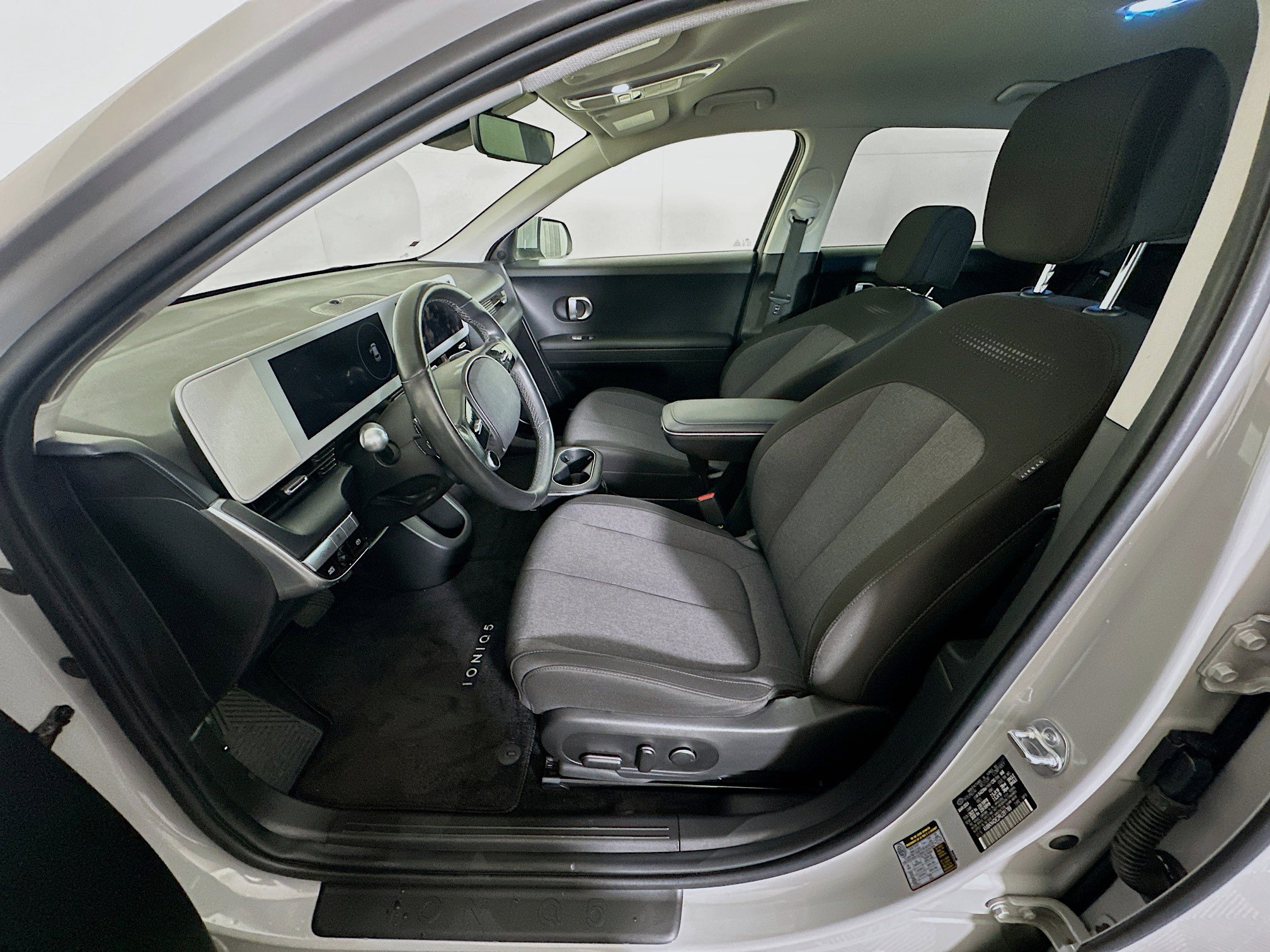Used 2024 Hyundai Ioniq 5 SEL RWD image 13