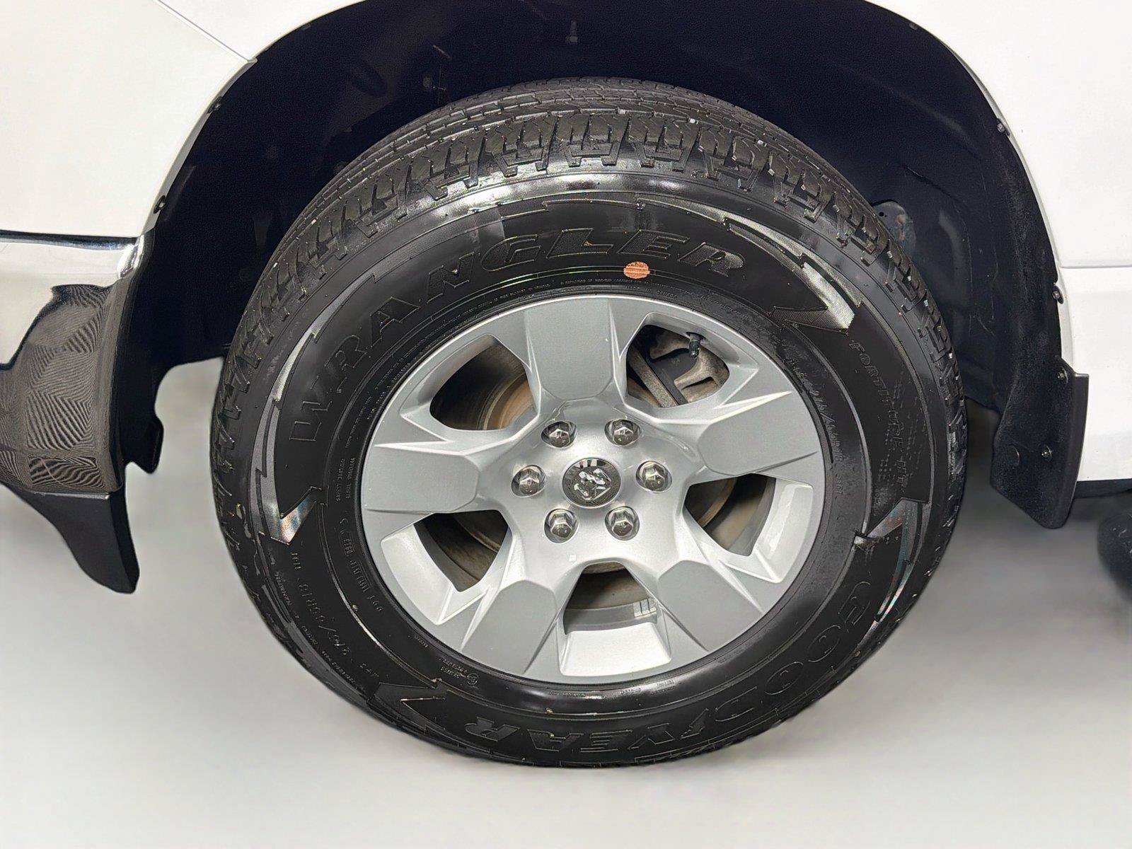 Used 2023 RAM 1500 Lone Star AWD/4WD image 33