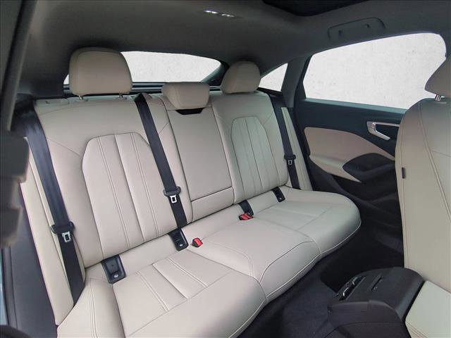 Used 2025 Audi A5 2.0T Premium image 22