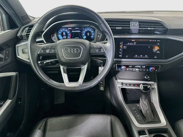 Used 2025 Audi Q3 2.0T Premium AWD/4WD image 23