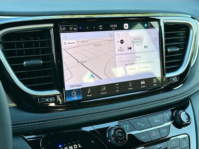 Used 2025 Chrysler Pacifica Pinnacle image 15