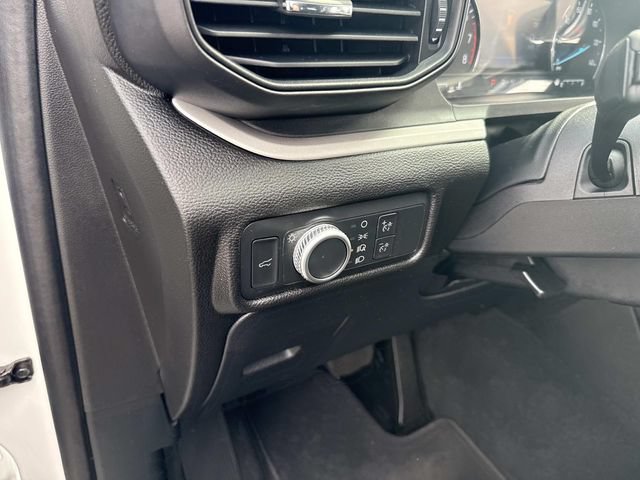Used 2022 Ford Explorer XLT AWD/4WD image 29