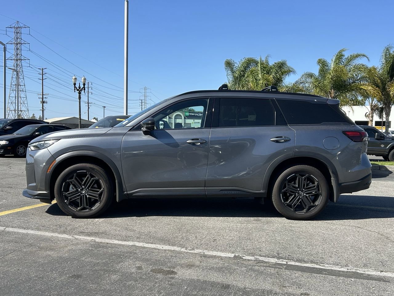 Certified 2026 INFINITI QX60 Sport w/ Dark Cargo Package AWD/4WD image 3