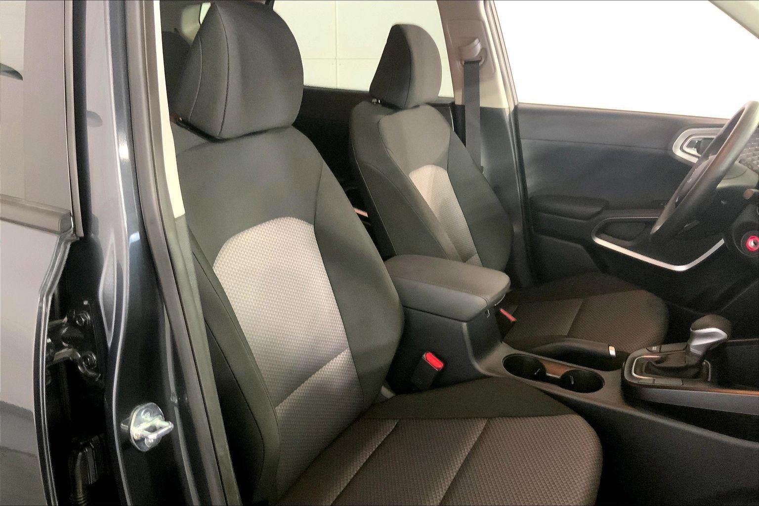 Certified 2025 Kia Soul LX FWD image 7