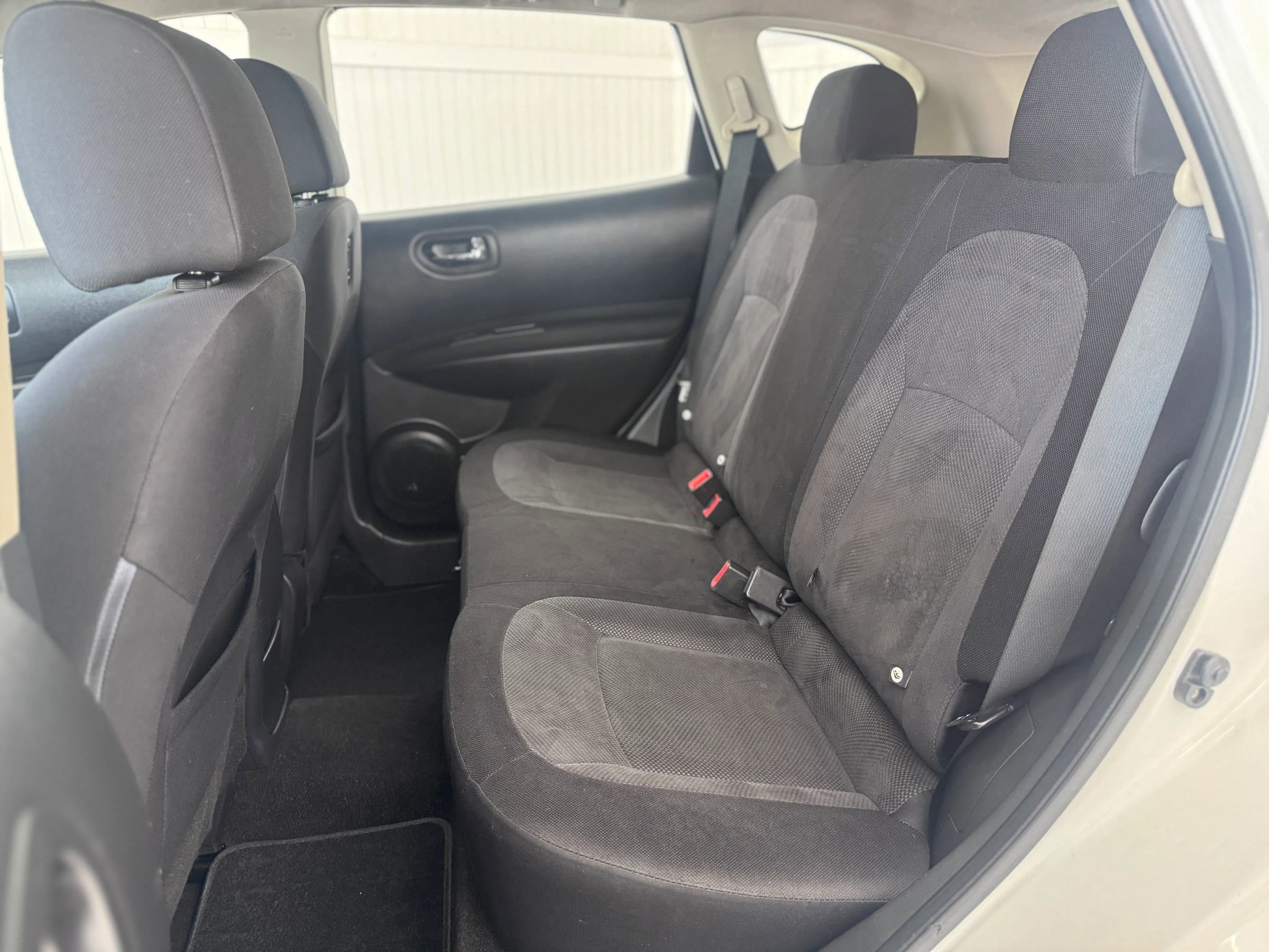 Used 2011 Nissan Rogue S image 12