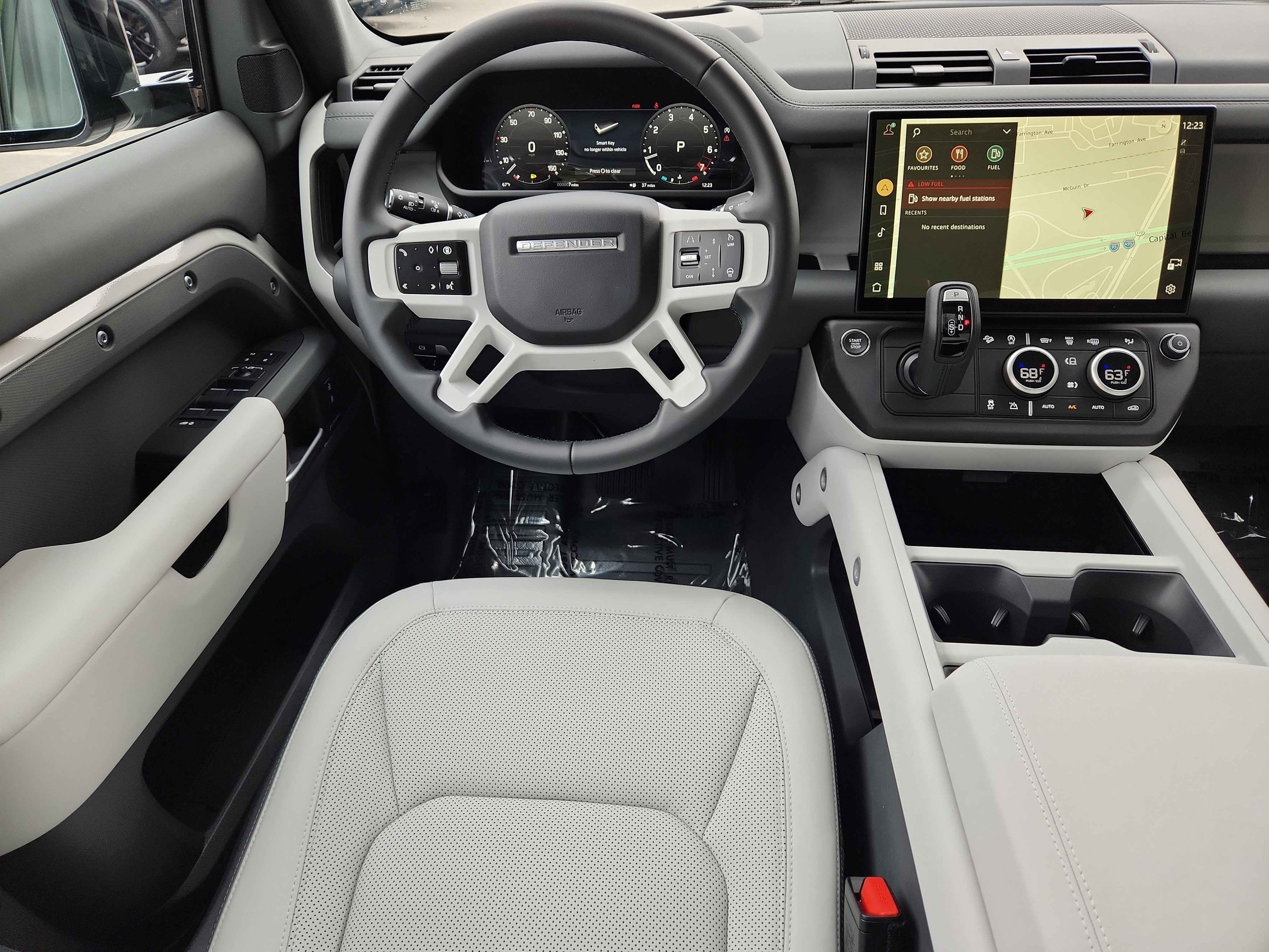 New 2026 Land Rover Defender 110 S image 4