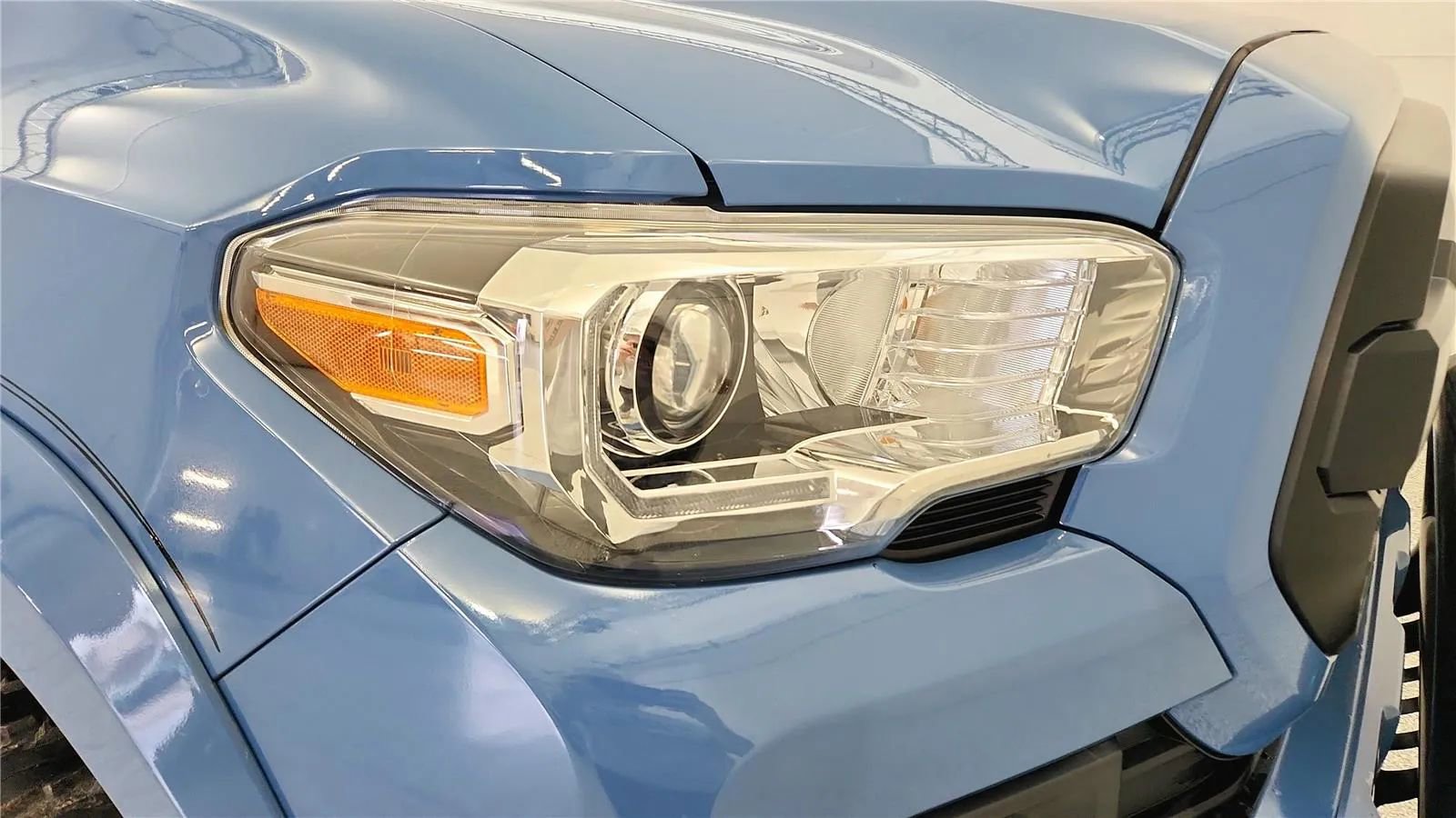 Used 2019 Toyota Tacoma TRD Sport image 14