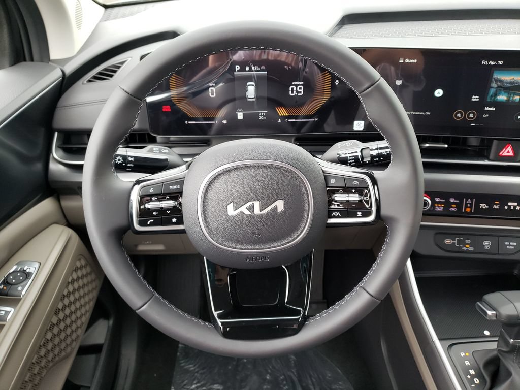 New 2026 Kia Carnival FWD image 10