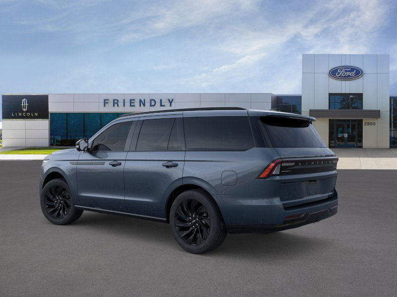 New 2026 Lincoln Navigator Reserve w/ Jet Appearance Package AWD/4WD image 4