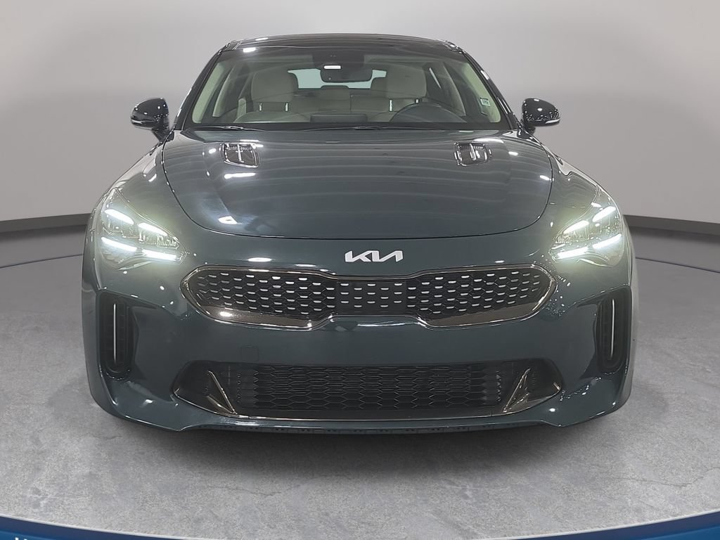 Used 2023 Kia Stinger GT-Line w/ Sun & Sound Package RWD image 3
