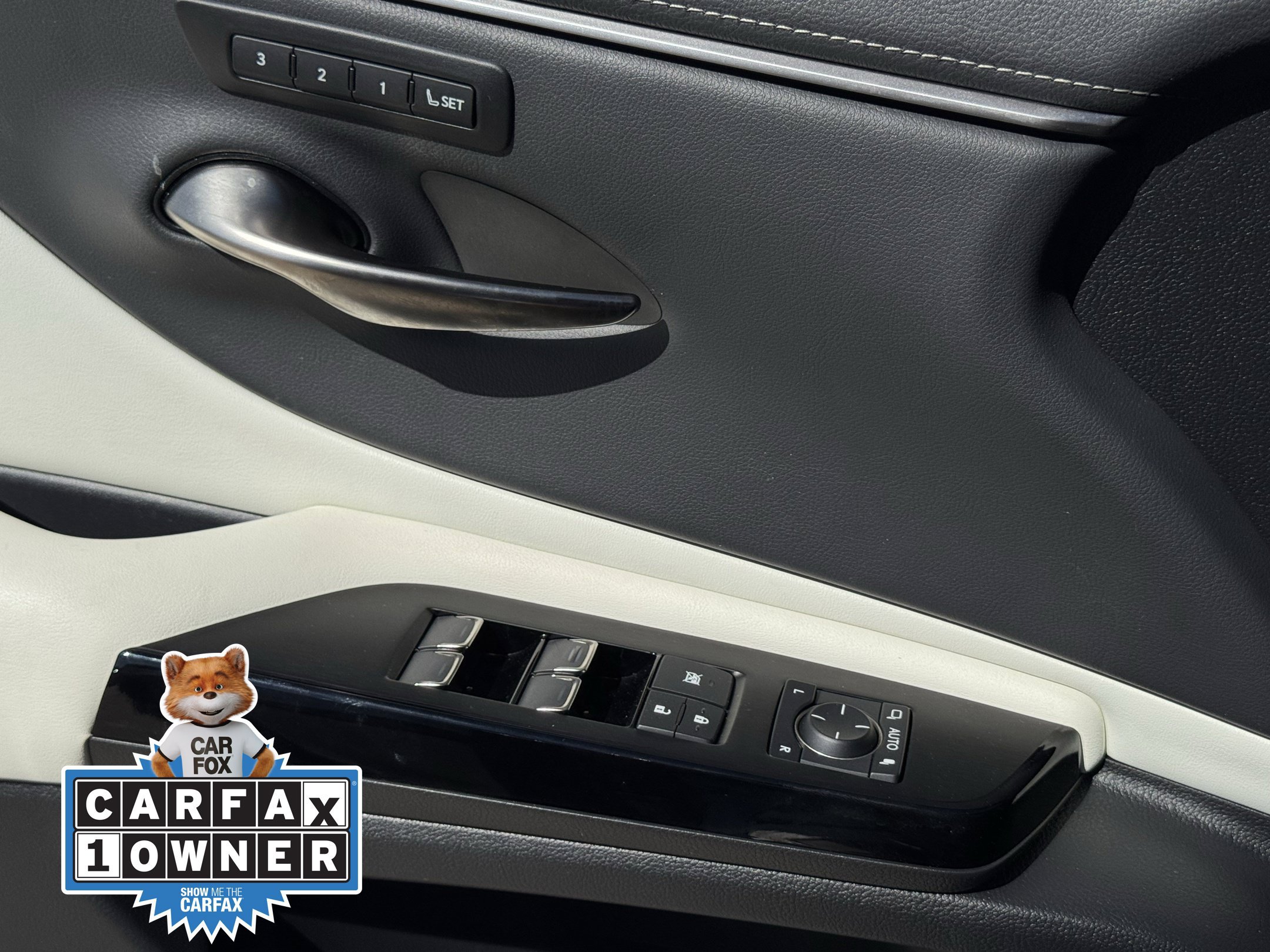 Used 2023 Lexus ES 350 F Sport w/ Accessory Package (Z2) FWD image 24