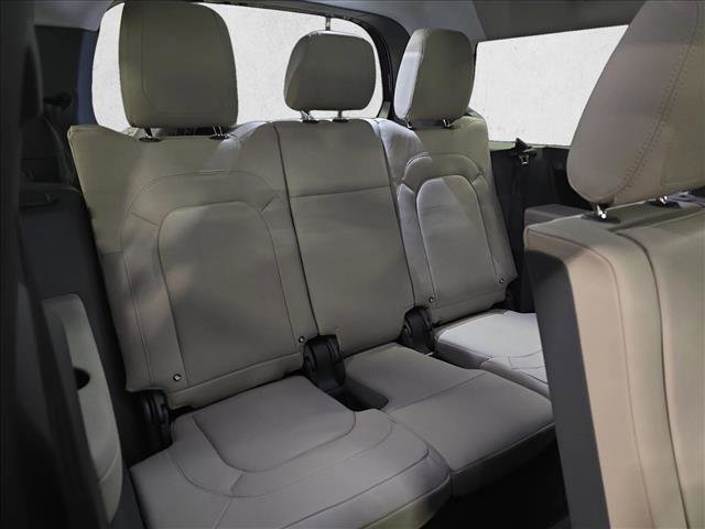 Certified 2024 Land Rover Defender 130 S image 12