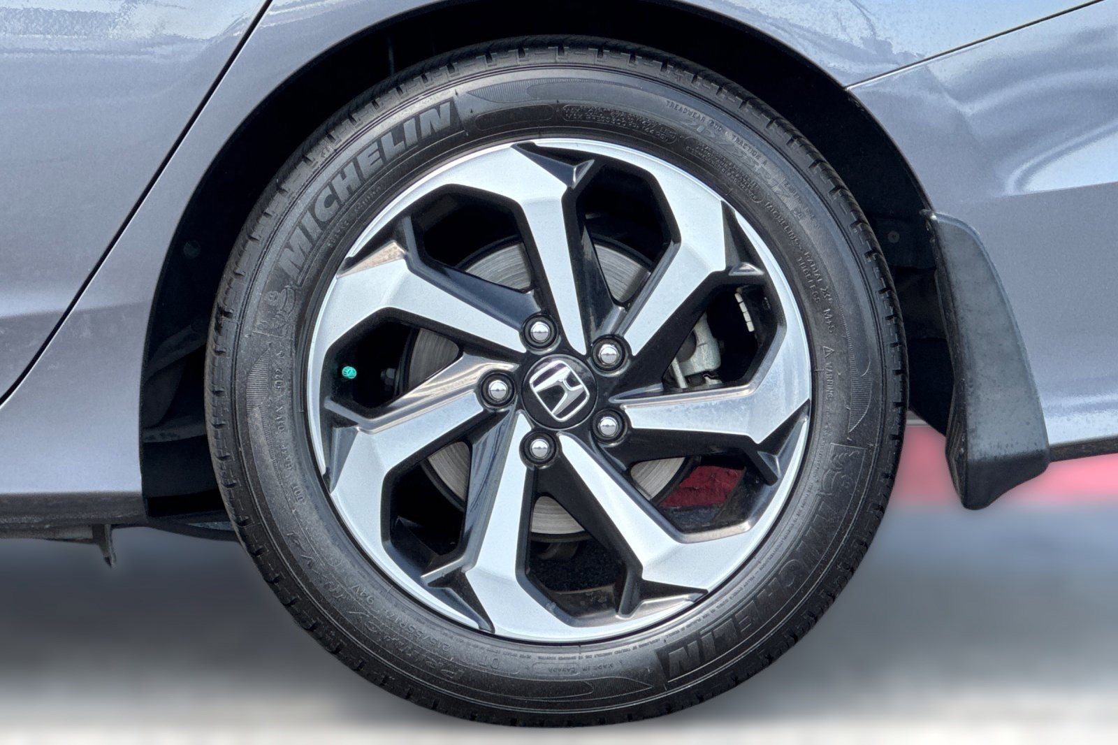 Used 2017 Honda Accord EX image 11