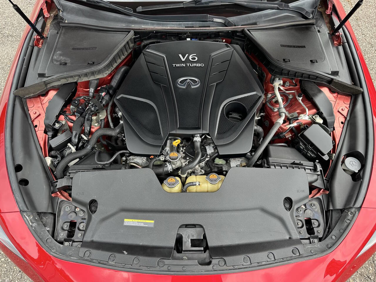 Used 2020 INFINITI Q60 Red Sport 400 w/ Proactive Package image 9