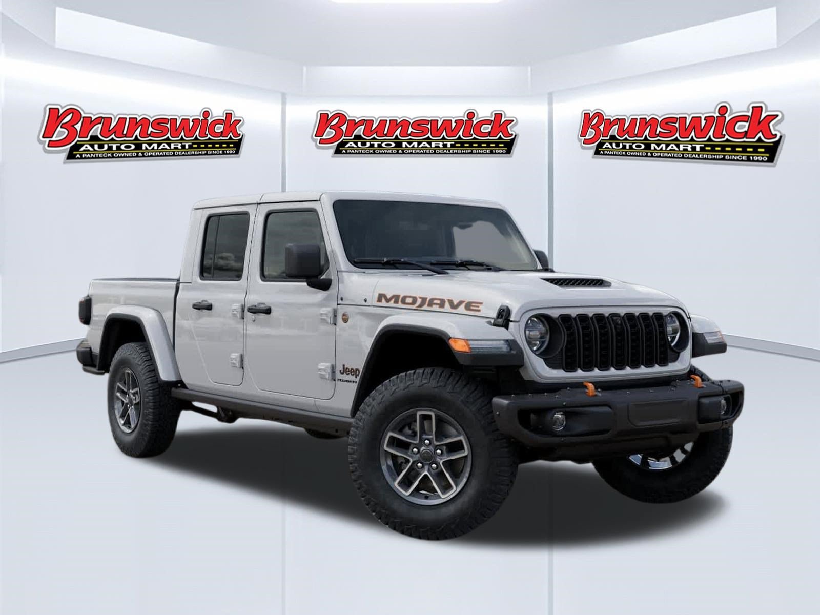 New 2026 Jeep Gladiator Mojave AWD/4WD image 4
