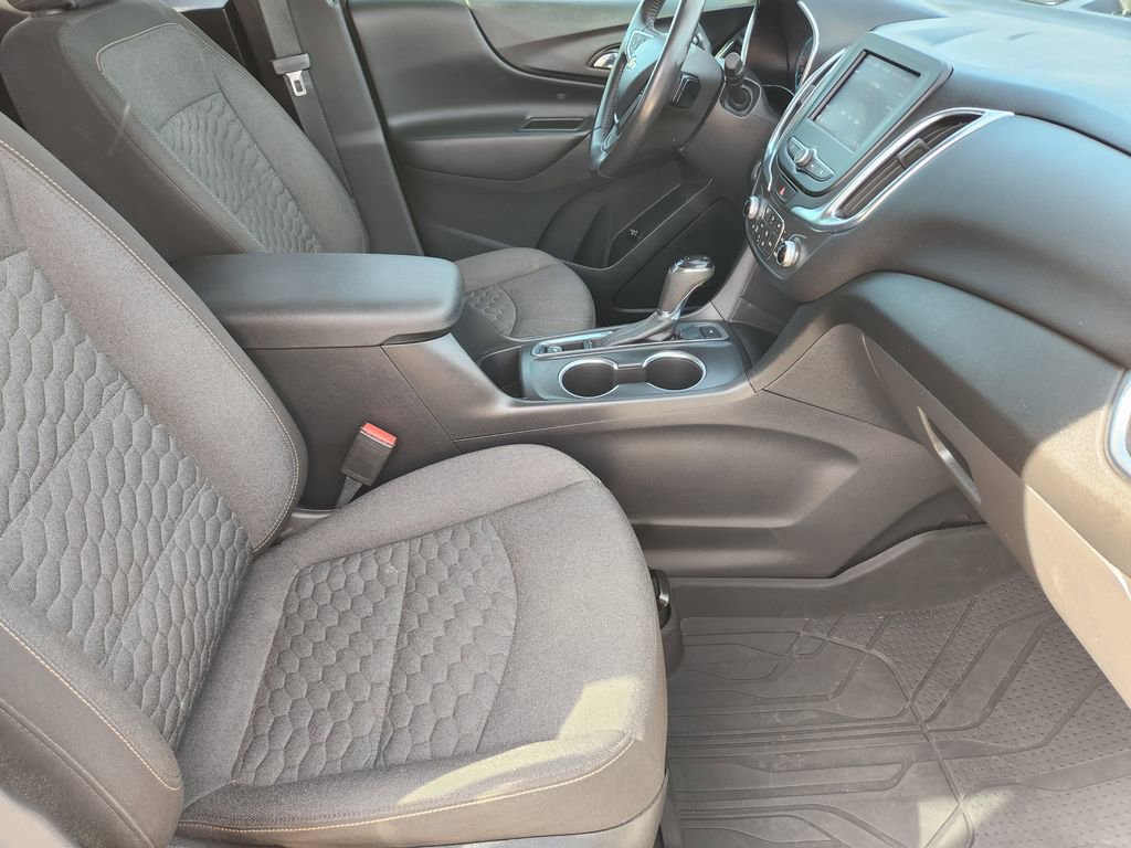 Used 2021 Chevrolet Equinox LT image 18