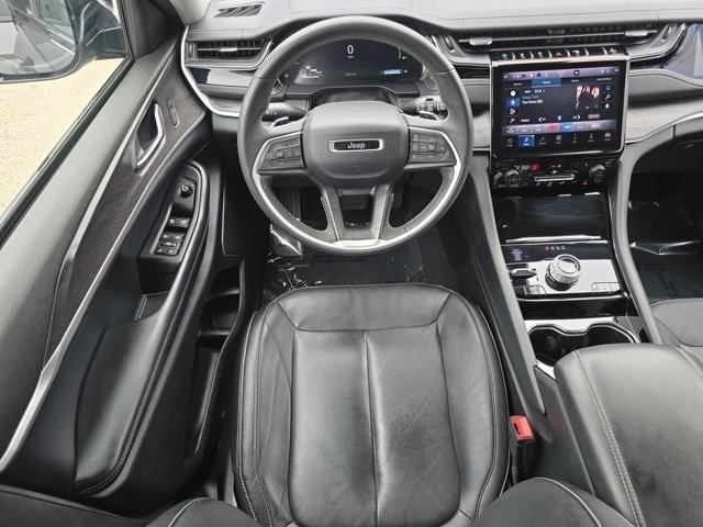 Used 2022 Jeep Grand Cherokee Limited 4xe image 4