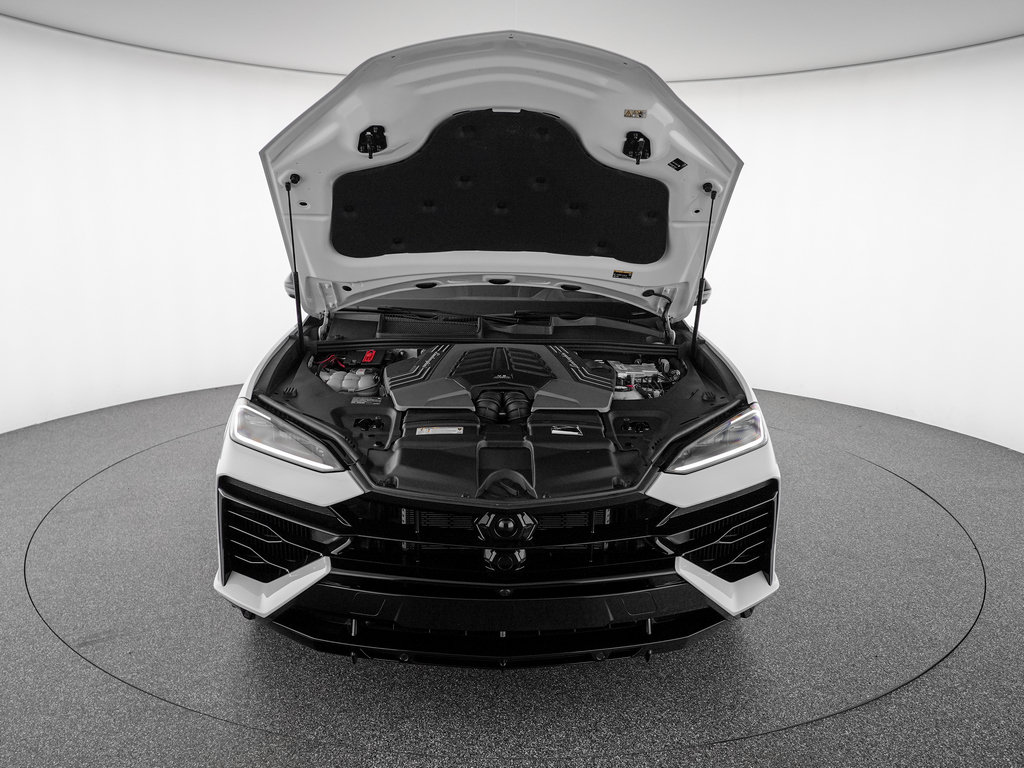Used 2025 Lamborghini Urus SE AWD/4WD image 37