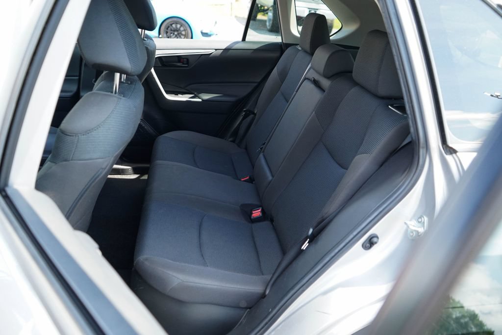 Used 2023 Toyota RAV4 LE AWD/4WD image 8