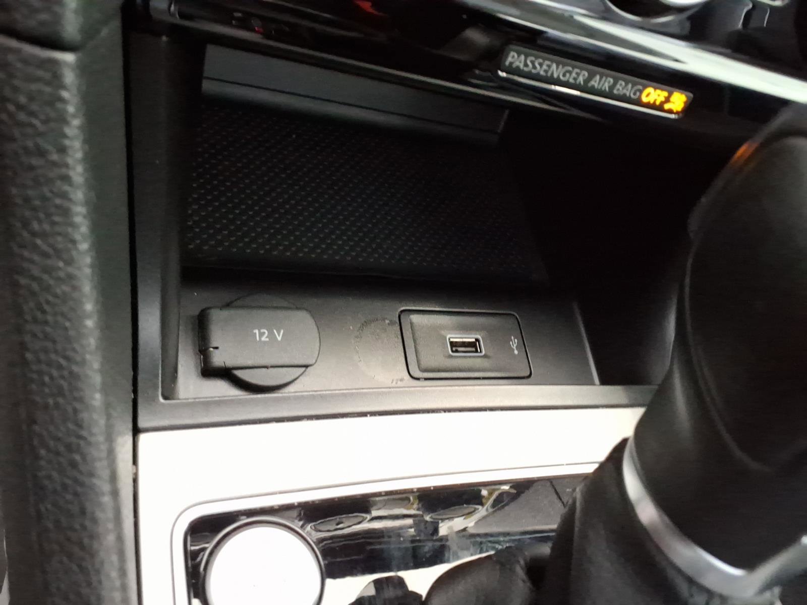 Used 2020 Volkswagen Passat 2.0T SE image 25