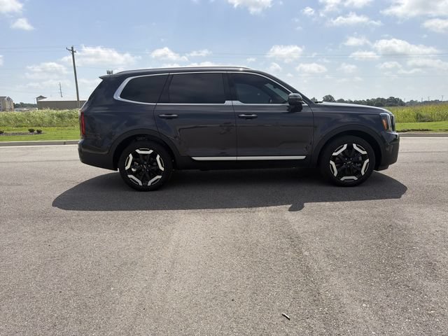 Used 2025 Kia Telluride S FWD image 6
