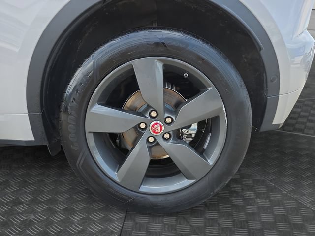 Used 2019 Jaguar E-PACE R-Dynamic SE AWD/4WD image 37